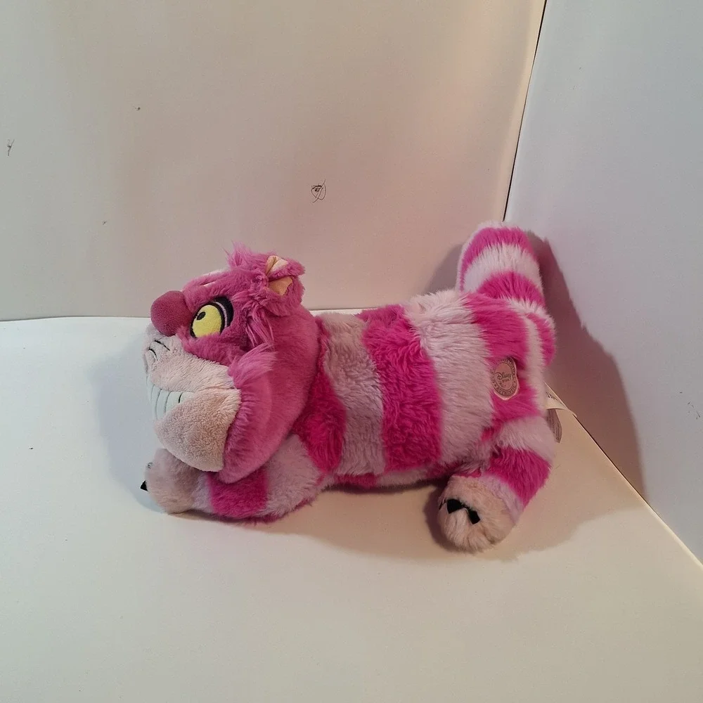 RARE DISNEY STORE EXCLUSIVE CHESHIRE CAT 18